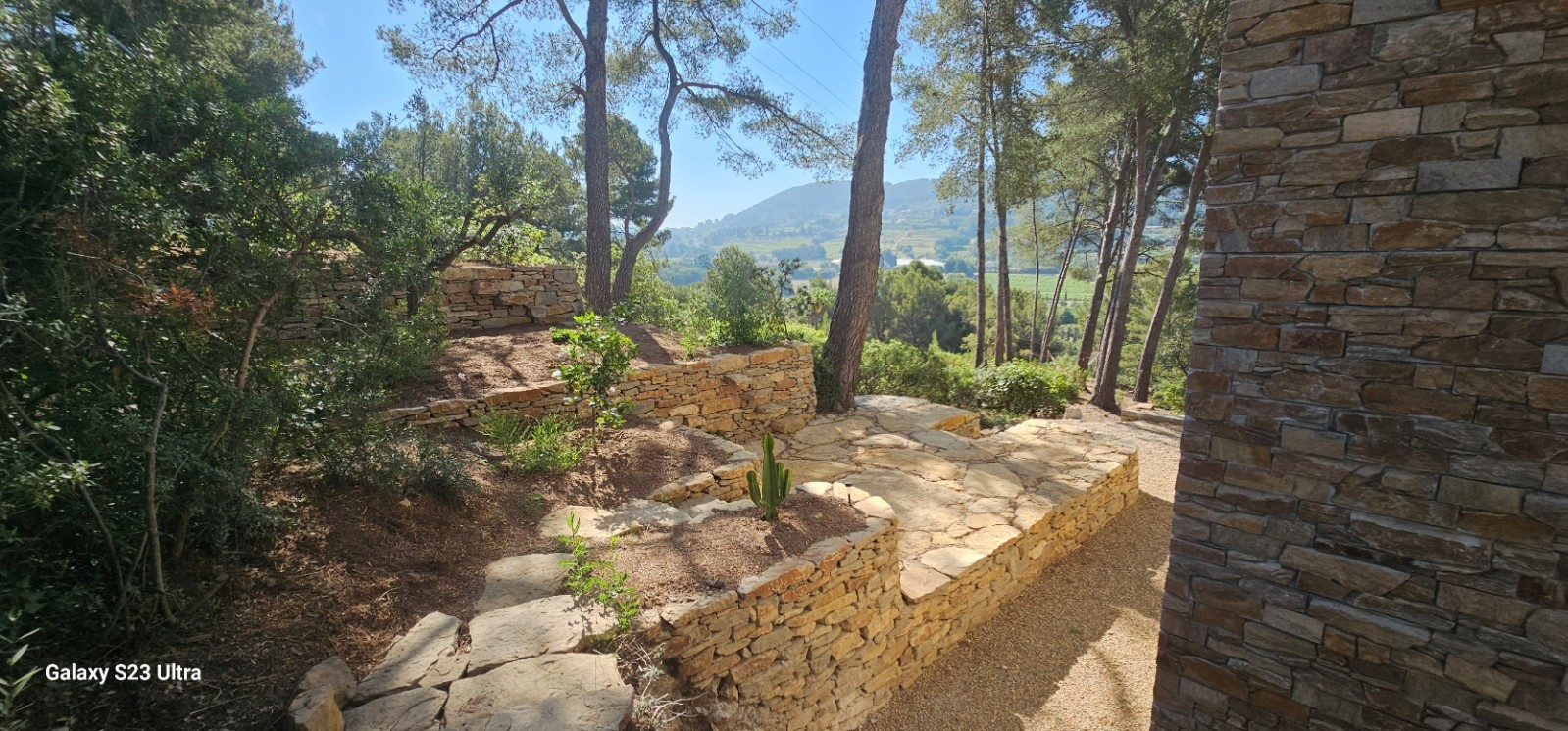Création murets en pierres sèches sur La Cadiere d'azur

