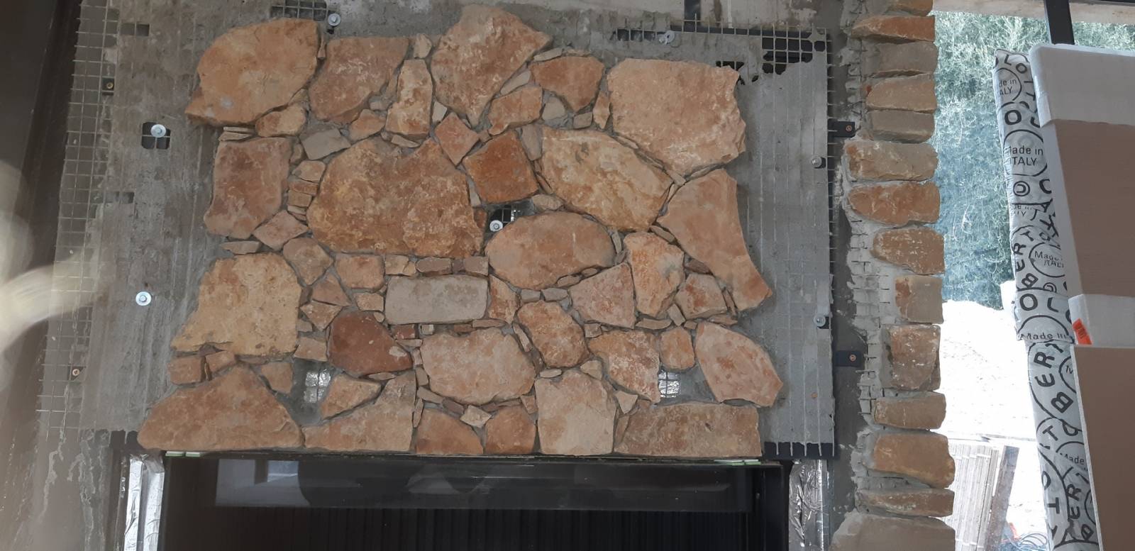 plaquage de pierres de parement intérieur