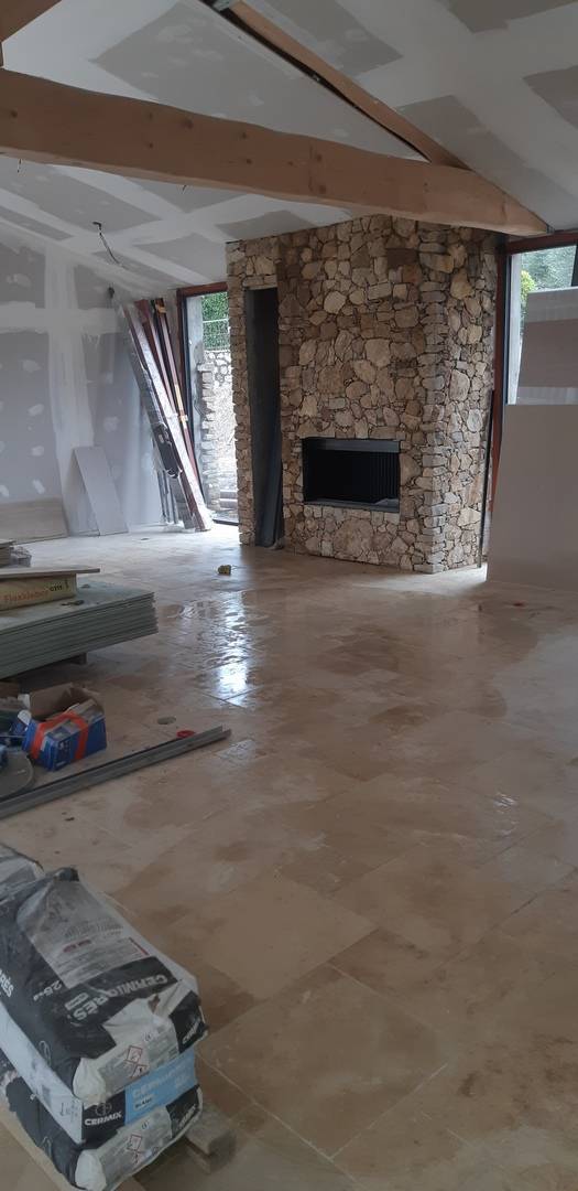 pierres de parement sur cheminée var