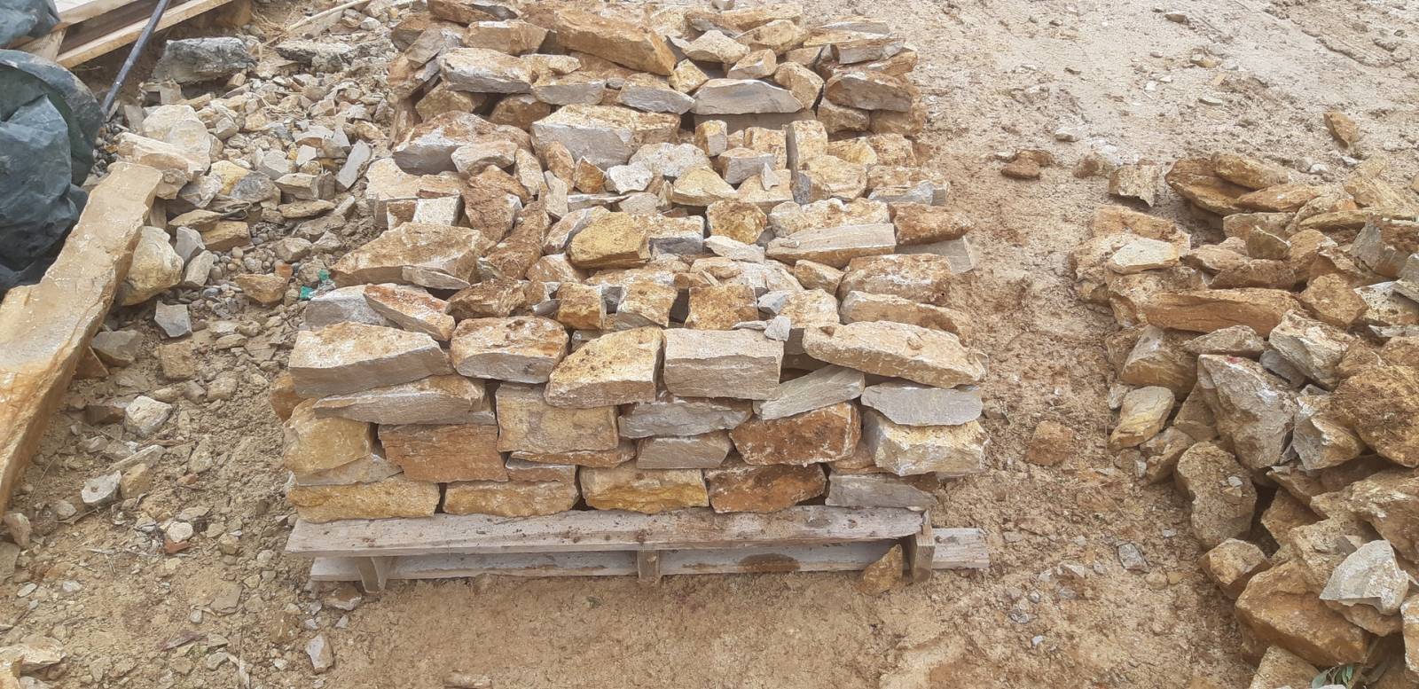 vente pierres de muret 10/15 cm d'épaisseur