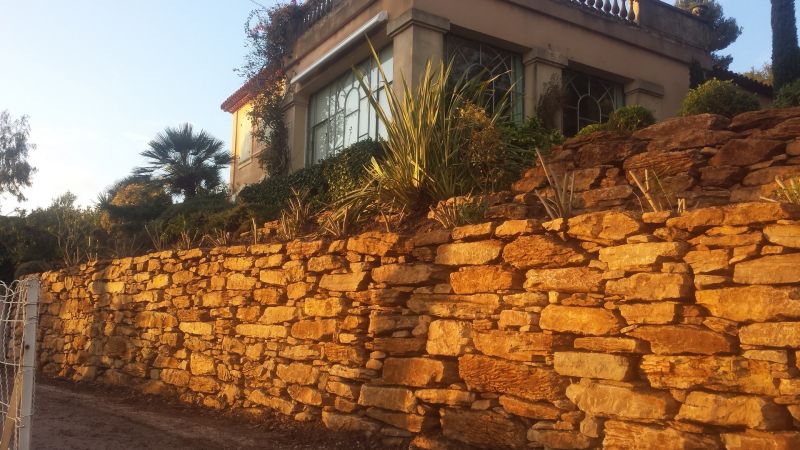 belle pierres pour enrochement