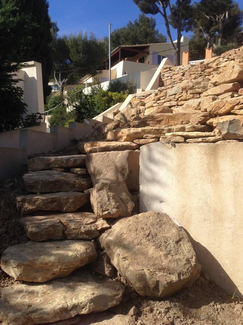 Que faire avec des pierres dans le jardin