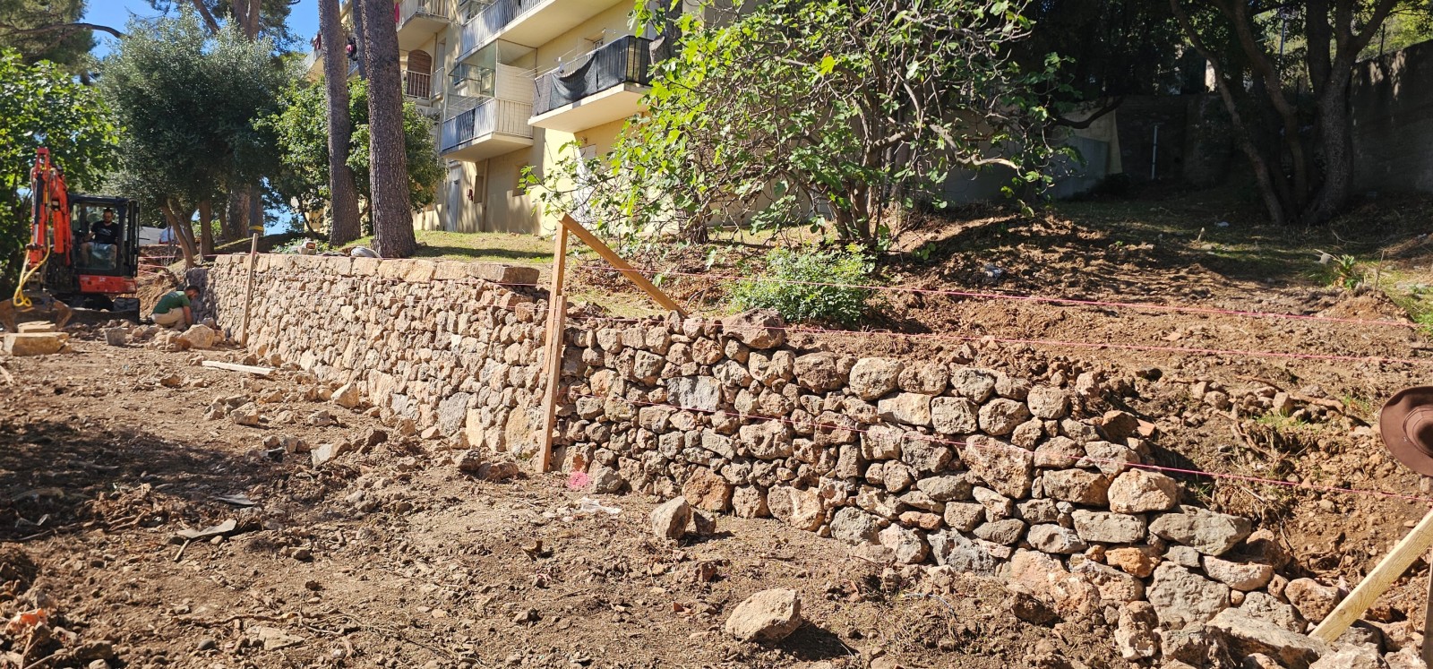 Création Muret en Création murets pierres, sèches sur Toulon.