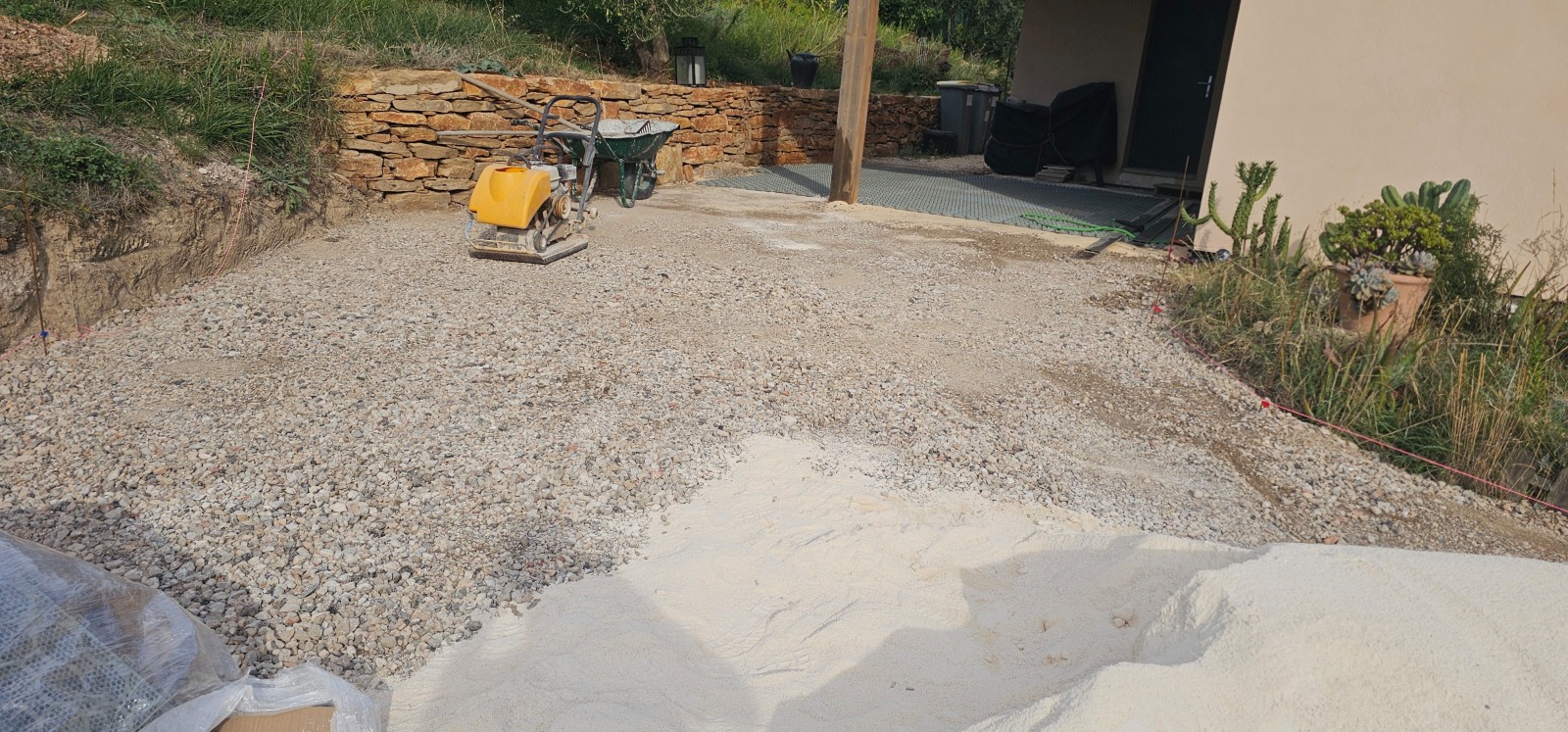 Créations d'un parking drainant sur la commune d Ollioules