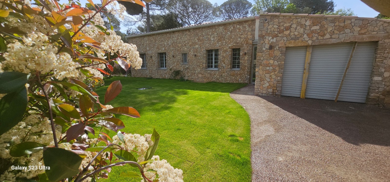 parement en pierres naturelles de La Cadière à Saint-Raphel