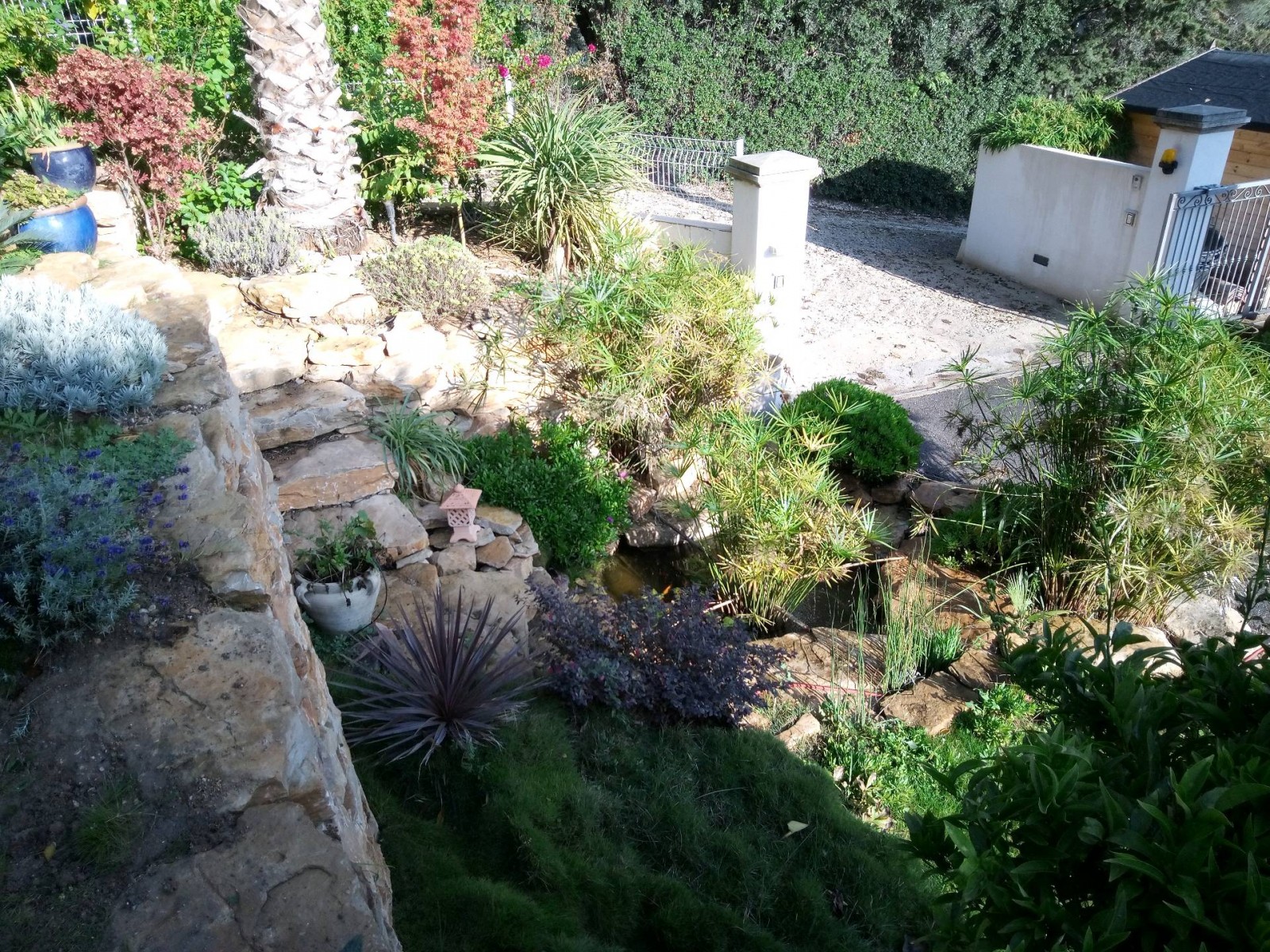 prix pierre naturelle pour bassin paysager Toulon Var