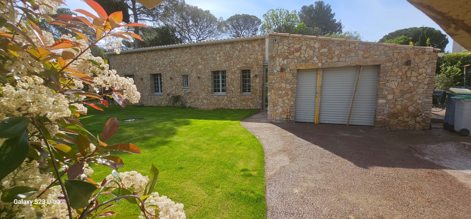 parement en pierres naturelles de La Cadière à Saint-Raphel