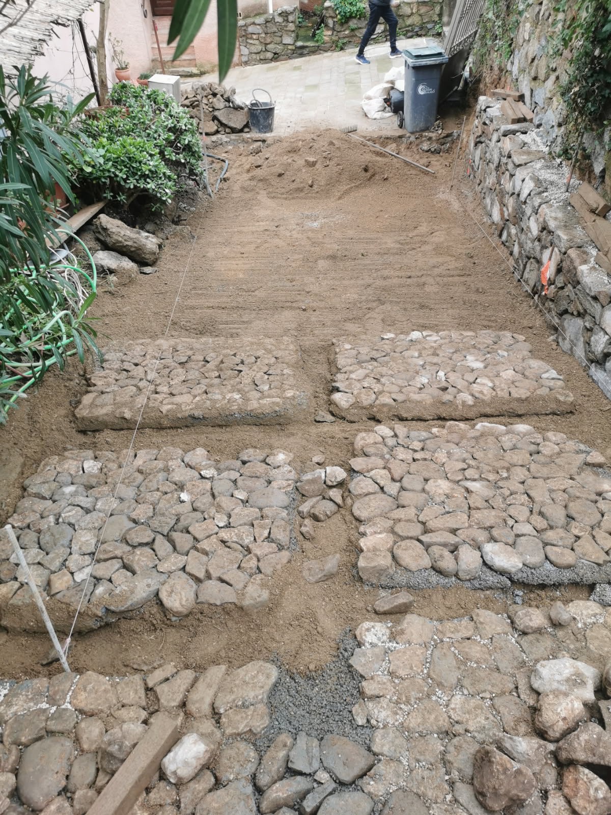 Nouvelle méthode pour la création d'une calade à Ramatuelle 