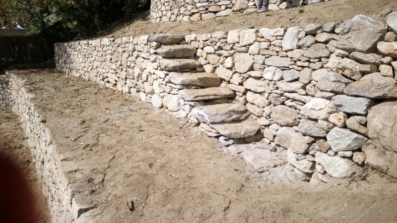 Création d' un escalier pour circuler sur des restanque à Ramatuelle dans le Var