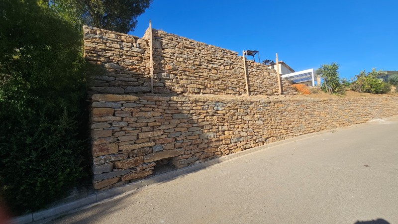 chantier de création paysagère en cours sur la Londe les Maures