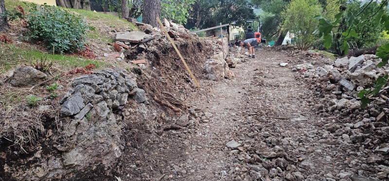Création Muret en Création murets pierres, sèches sur Toulon.