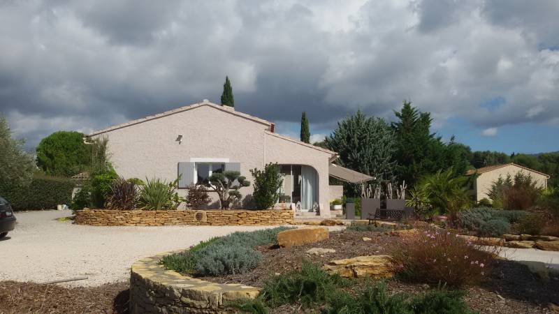 création d' un abris voiture d' exception sur le beausset dans le var