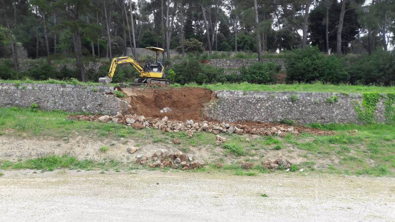 reconstruction de mur en pierres