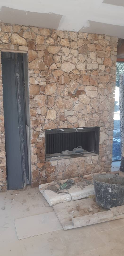 pierres en parement sur cheminée