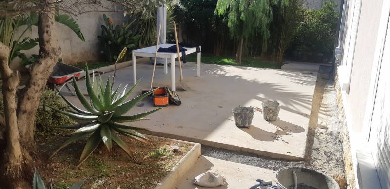 Création d' une Calade en galets sur Toulon dans le Var