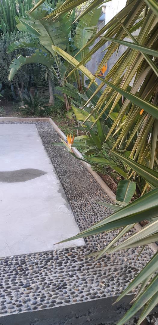 Création d' une Calade en galets sur Toulon dans le Var