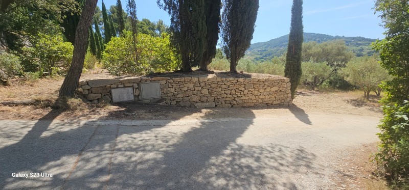 Création murets en pierres sèches sur La Cadiere d'azur
