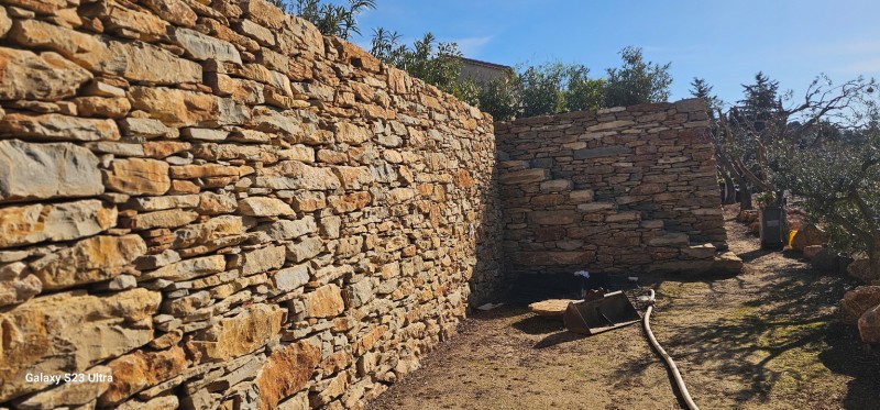 visite 2 ans après, sur une création de mur en pierres sèches à Ollioules