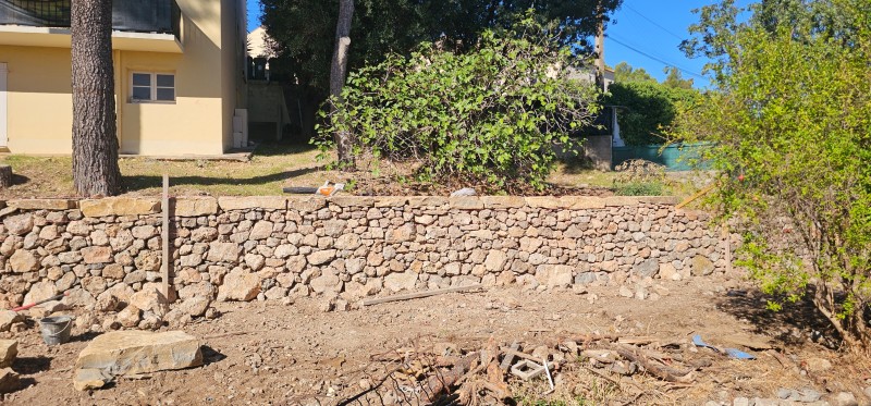 Création Muret en Création murets pierres, sèches sur Toulon.