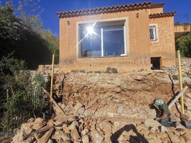 reconstruction d un mur en pierres