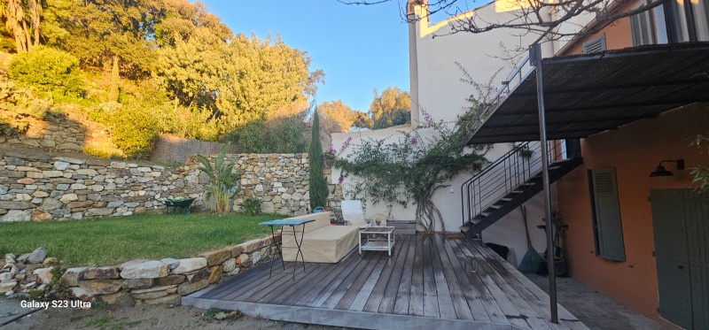 Création d' un jardin paysager à Ramatuelle dans le Var
