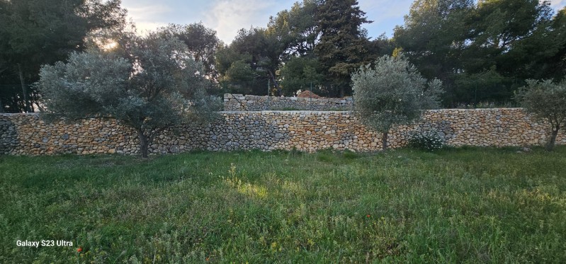 réparation d un muret en pierres sèches sur Ollioules