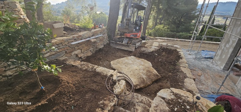 comment poser des pierres pour faire un dallage 