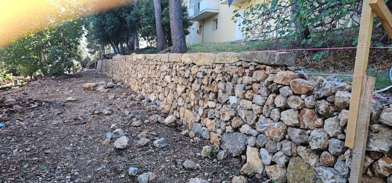 Vente de pierre d' Ollioules