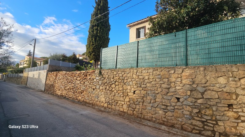 reconstruction d un mur en pierres sèches à Ollioules 