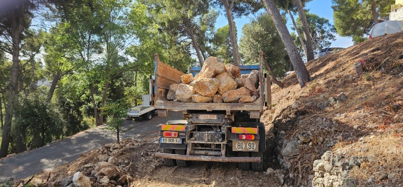 Création Muret en Création murets pierres, sèches sur Toulon.